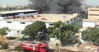 Fire erupts in a factory in Karachi